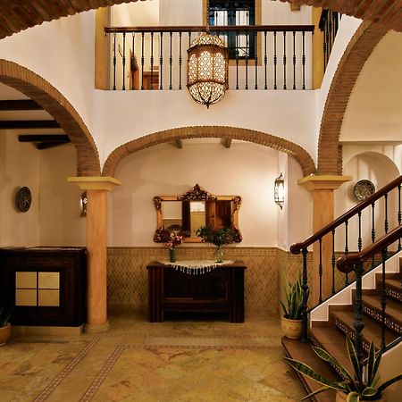 Apartamentos Turisticos Casa De La Borrega เอสเตโปนา ภายนอก รูปภาพ