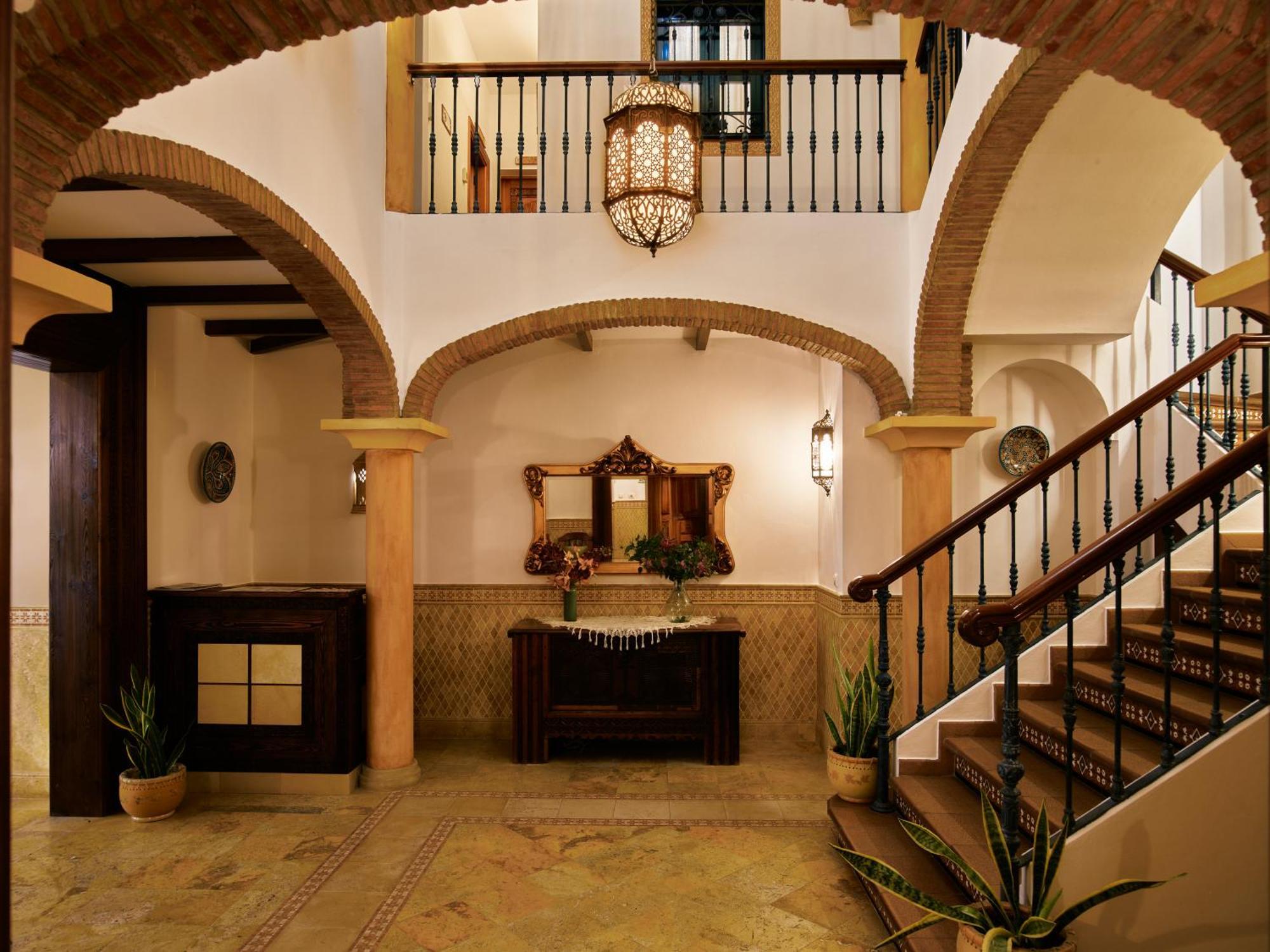 Apartamentos Turisticos Casa De La Borrega เอสเตโปนา ภายนอก รูปภาพ