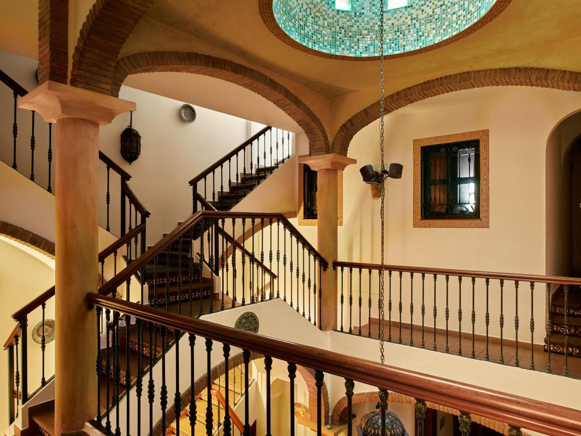 Apartamentos Turisticos Casa De La Borrega เอสเตโปนา ภายนอก รูปภาพ