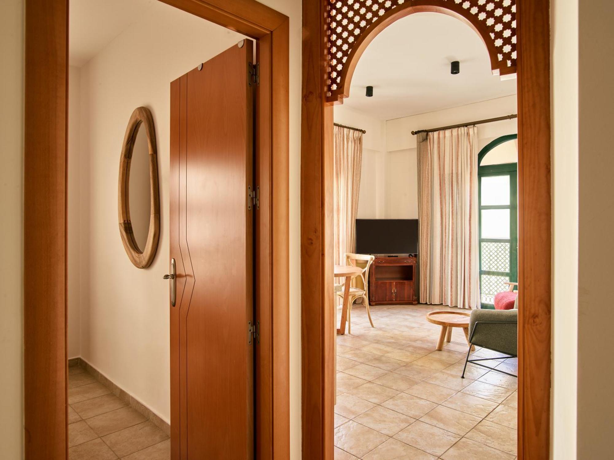 Apartamentos Turisticos Casa De La Borrega เอสเตโปนา ภายนอก รูปภาพ