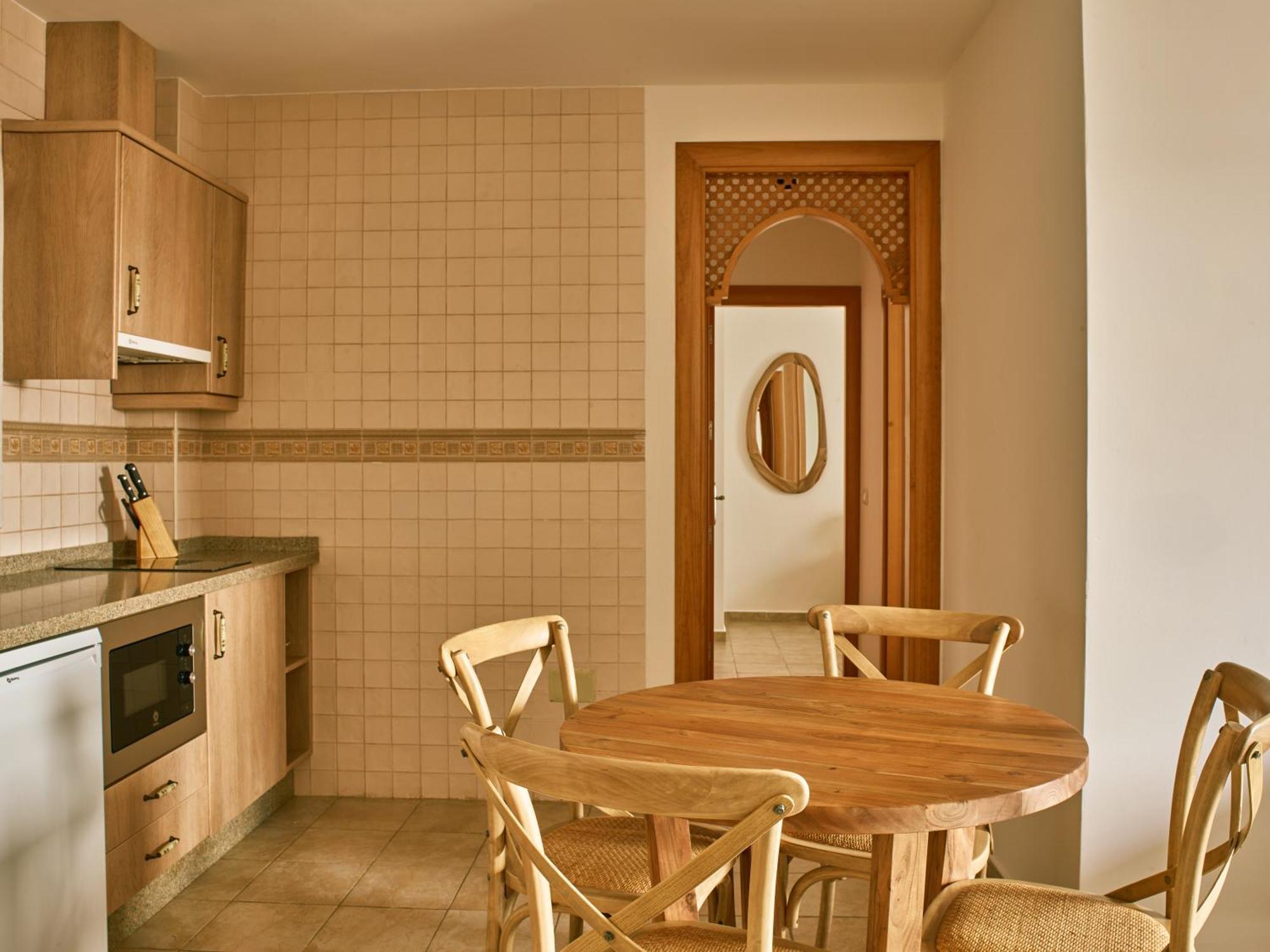 Apartamentos Turisticos Casa De La Borrega เอสเตโปนา ภายนอก รูปภาพ