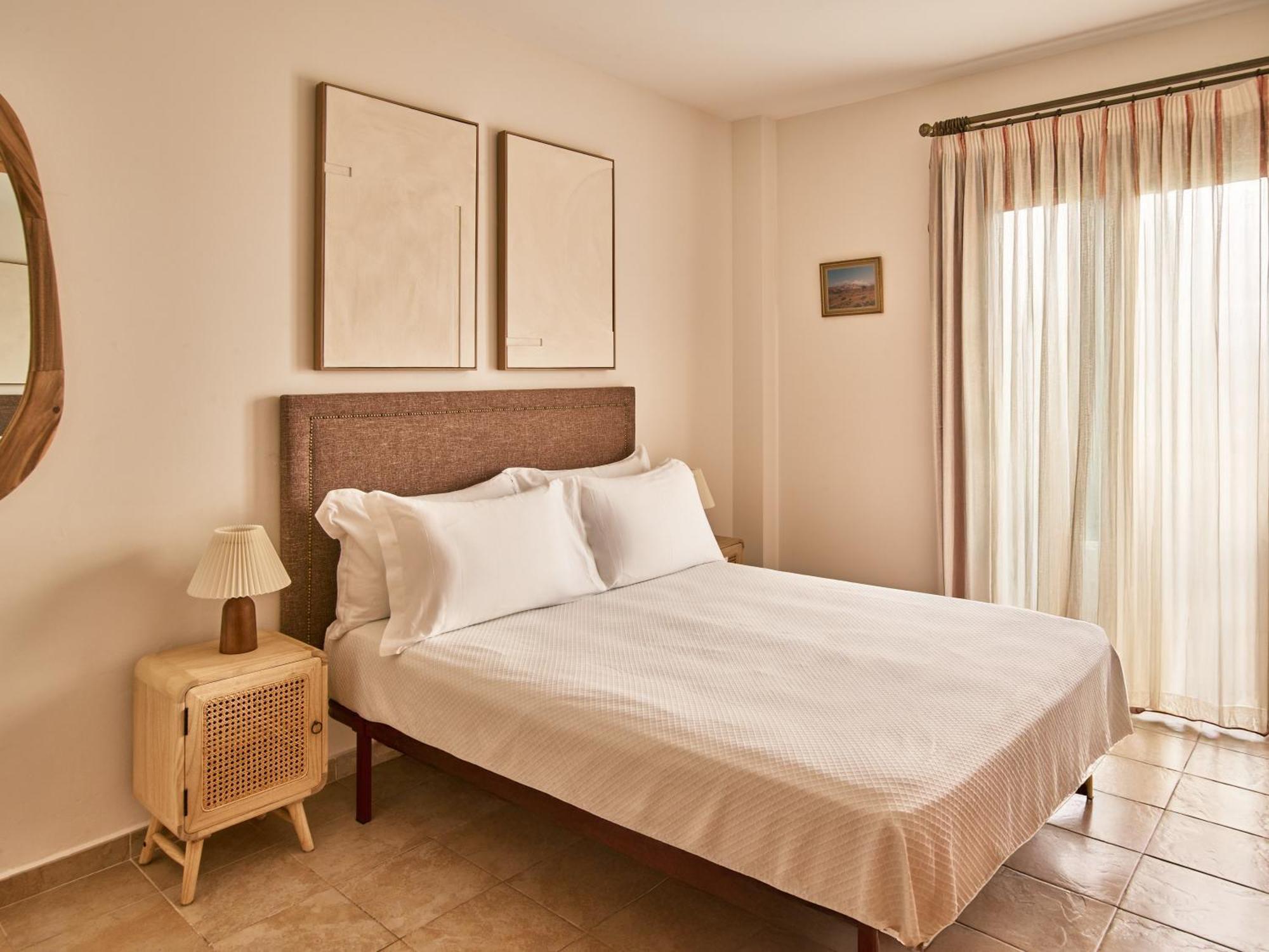 Apartamentos Turisticos Casa De La Borrega เอสเตโปนา ภายนอก รูปภาพ